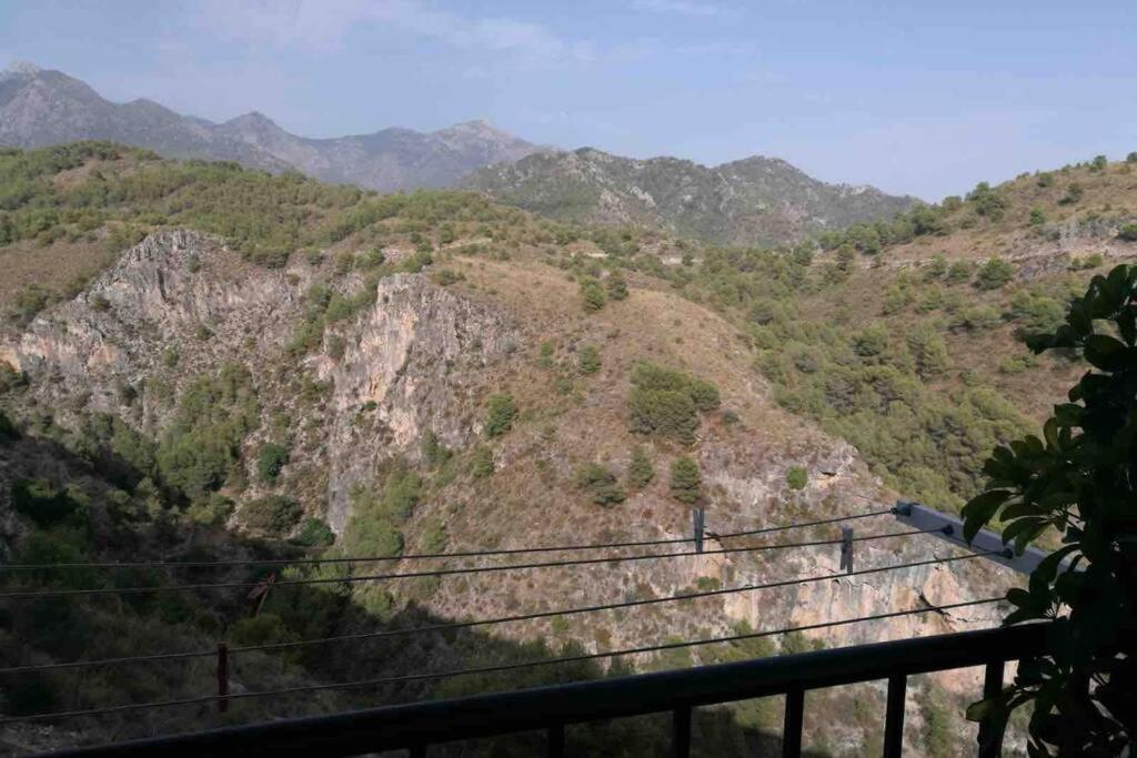 Precioso apartamento de dos plantas con vistas Frigiliana Exterior foto