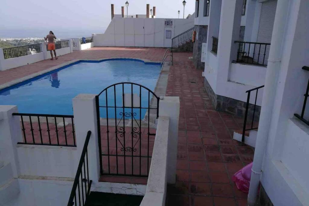 Precioso apartamento de dos plantas con vistas Frigiliana Exterior foto